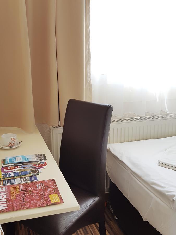 Hotel Pest Inn Boedapest Buitenkant foto